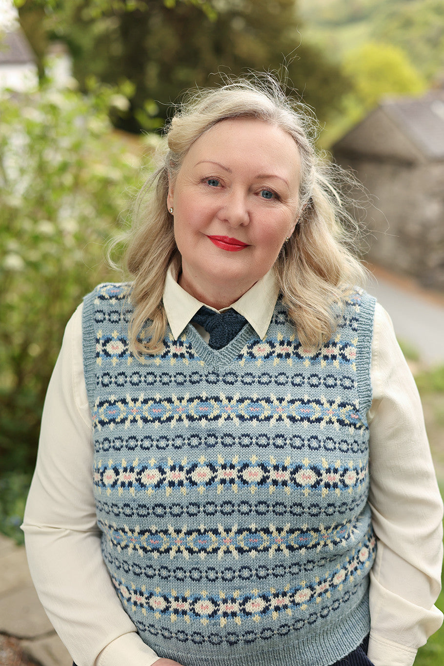 Pattern - Lady's Sleeveless Fair Isle Pullover