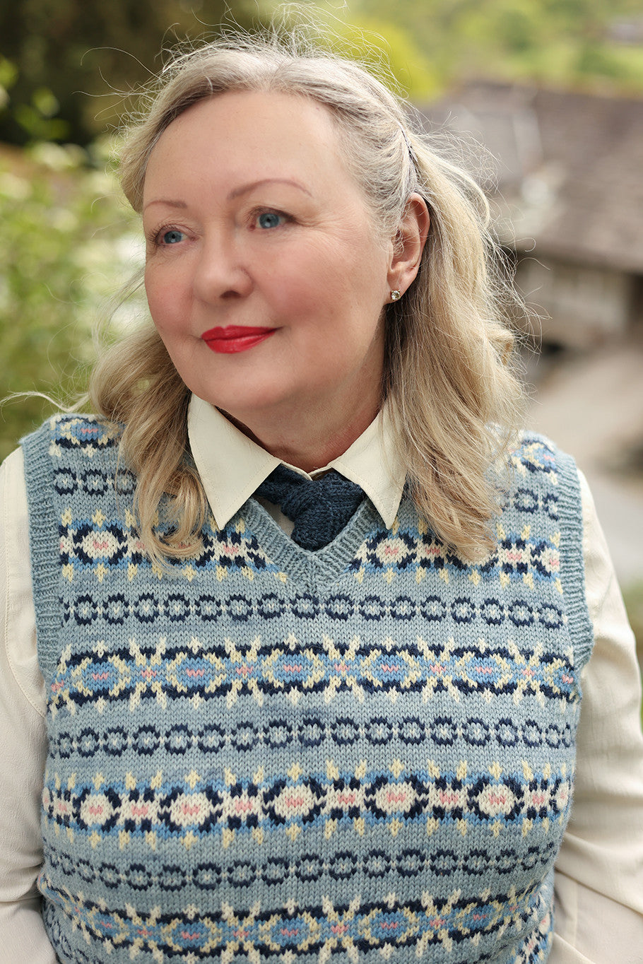 Lady's Sleeveless Fair Isle Pullover Yarn Kit