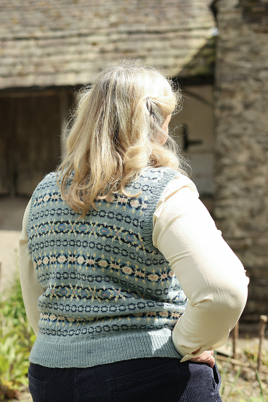 Lady's Sleeveless Fair Isle Pullover Yarn Kit