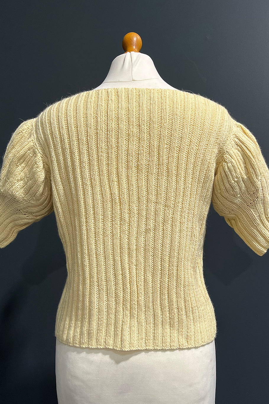 Such Flattering Puff Sleeves