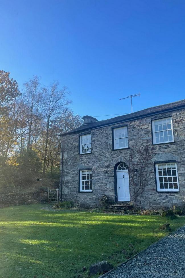 Festive Knitting Retreat in the heart of the Lake District - Monday 30th November - Friday 4th December 2026