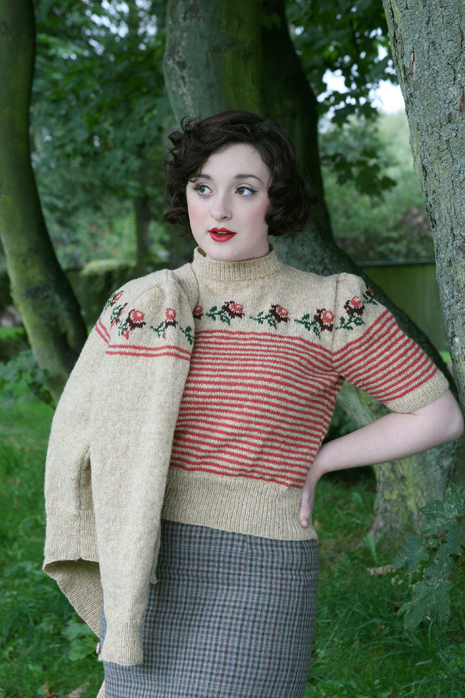 Pattern - Trimmed with Roses Cardigan