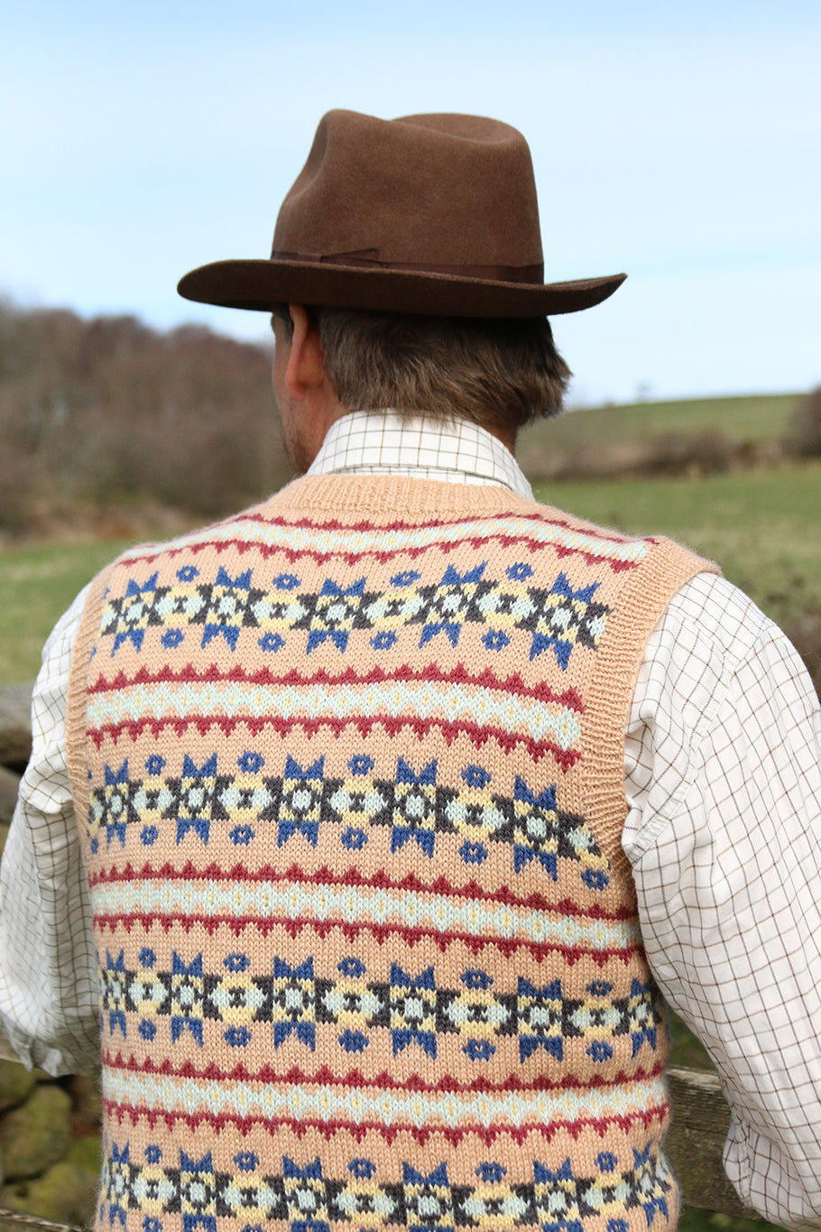 Pattern - Wartime Farm Sleeveless Pullover - Men's