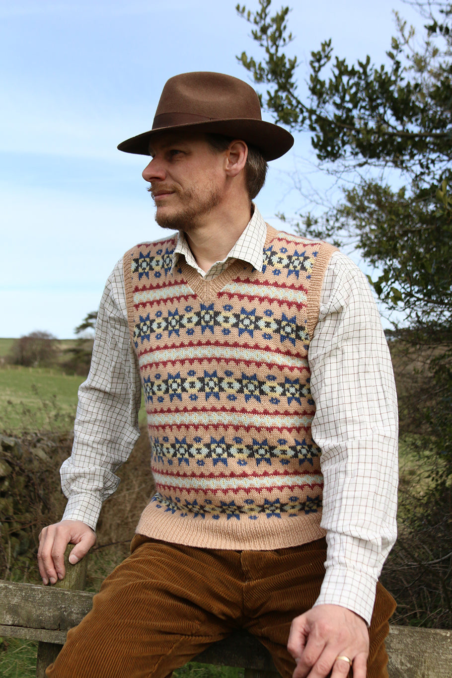 Pattern - Wartime Farm Sleeveless Pullover - Men\'s - Susan Crawford Vintage
