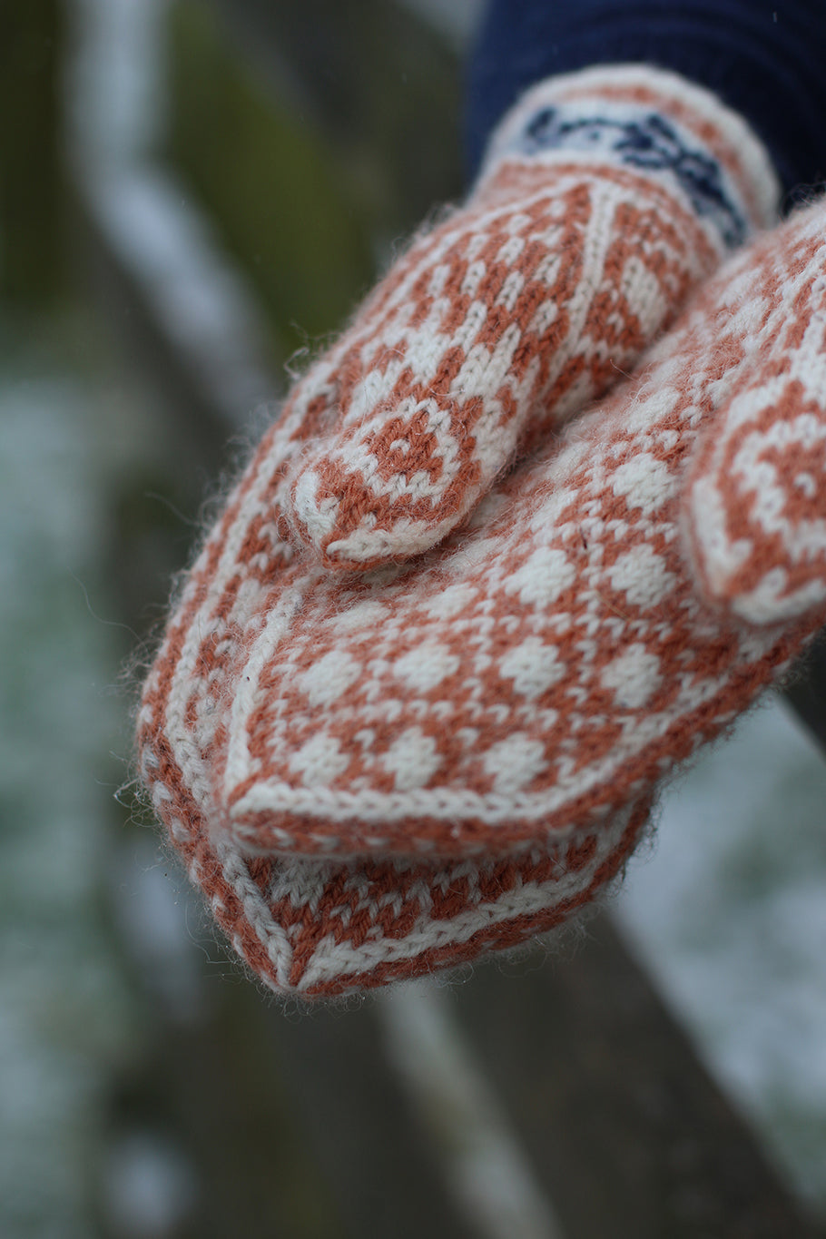 Thwaite Mittens Yarn Kit